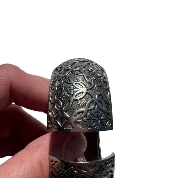 Vintage Silver Bracelet with Beautiful Design & Spring Opening - Picture 7 of 7